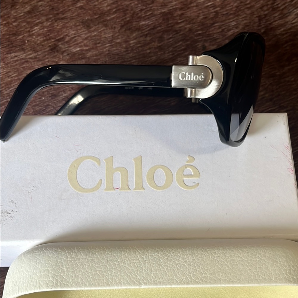 Black Sunglasses - Picture 2 of 5